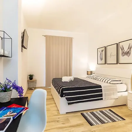 Bed and Breakfast Alexander 4*