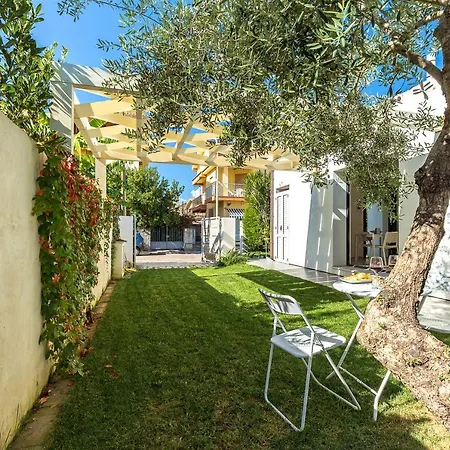 Bed and Breakfast Alexander 4*