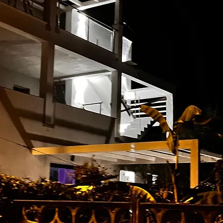 Alexander Bed and Breakfast